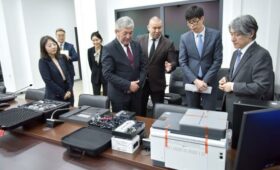 Посольство Кореи передало техпомощь Администрации президента Кыргызстана