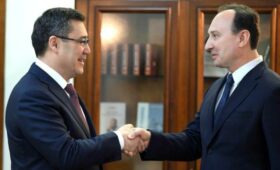 Президент Жапаров принял посла Беларуси по случаю завершения его дипломатической миссии