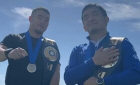 Махмудов и Шаршенбеков выступят на чемпионате Азии в Бишкеке