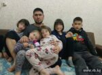 Одинокому отцу с пятью детьми нужна помощь