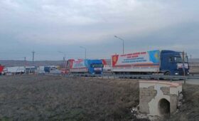 Кыргызстан отправил еще 150 тонн гумпомощи пострадавшим от паводков в Казахстане