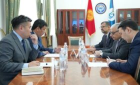 В мэрии Бишкека прошла встреча с делегацией АКДН