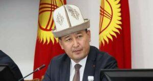 Садыр Жапаров объявил выговор полпреду президента в Ошской области Эльчибеку Джантаеву