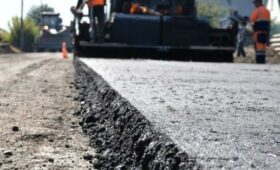 Почему дороги в Бишкеке так быстро разрушаются? – депутат предложил создать рабочую группу