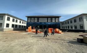 Министр здравоохранения ознакомился с ходом строительства нового здания Республиканского детского реабилитационного центра. Фото