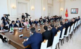 Садыр Жапаров и Ильхам Алиев заслушали доклады госорганов о состоянии двустороннего сотрудничества