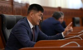 Бишкекский горсуд 5 апреля рассмотрит дело по мандату депутата ЖК Атазова