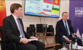 Губернатор Ленинградской области встретился с соотечественниками в Бишкеке