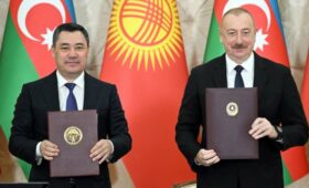 В ходе госвизита президента Садыра Жапарова в Азербайджан подписан ряд документов. Список