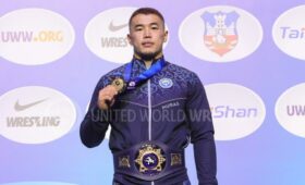 Акжол Махмудов завоевал серебро чемпионата Азии в Бишкеке
