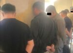 МВД: В Бишкеке иностранцы открыли казино под видом караоке. При задержании среди 13 девушек была одна несовершеннолетняя