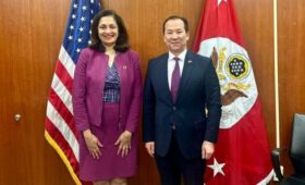 Посол Кыргызстана встретился с заместителем госсекретаря США по вопросам гражданской безопасности, демократии и прав человека
