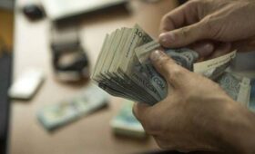 Средняя зарплата в Кыргызстане составила 33 тысячи 512 сомов