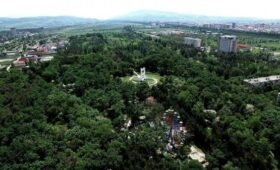 В парке имени Ататюрка около 198 объектов подлежат сносу – мэр Бишкека