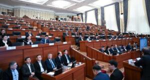 Законопроект, регулирующий работу местной власти, прошел первое чтение в парламенте