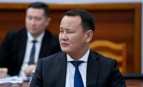 Депутат Эмиль Джусупов написал заявление в ЦИК о сдаче мандата