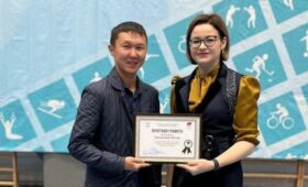 В Бишкеке наградили специалистов в области спорта в честь профессионального праздника