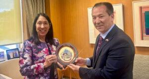 Посол Кыргызстана встретился с помощником госсекретаря США