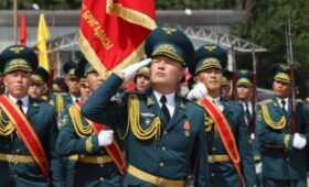 Военный парад на площади Победы 9 мая обещает быть зрелищным (фото)