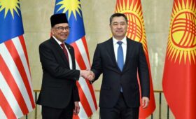 Садыр Жапаров встретился с премьером Малайзии Анваром Ибрагимом