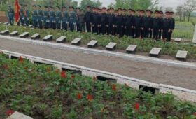На братском кладбище “Кызыл-Аскер” прошел митинг-реквием