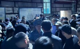 Мнения депутатов ЖК относительно последствий драки в хостеле между кыргызстанцами и иностранцами