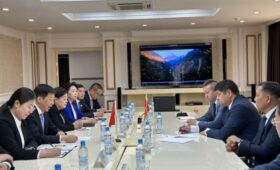 Глава Чуйской области встретился с делегацией из провинции Шэньси