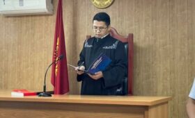 Совет судей досрочно прекратил полномочия судьи Свердловского райсуда Акылбека Адимова, осужденного за взятку