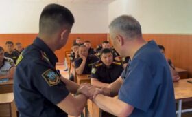 Патрульных Бишкека научат оказывать первую медицинскую помощь