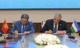 Верховные суды Кыргызстана и Узбекистана подписали меморандум о сотрудничестве 
