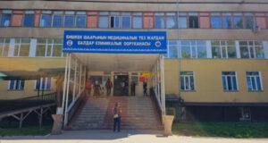 Садыр Жапаров навестил детей, пострадавших в результате инцидента в Сузаке