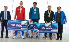 Сотрудник Минфина выиграл 50 тыс. сомов на марафоне на Иссык-Куле