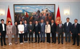 Делегация депутатов Сеульского совета, в числе которых уроженка Кыргызстана, посетили Жогорку Кенеш