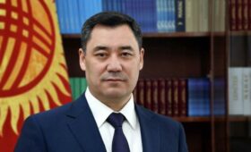 Садыр Жапаров поздравил кыргызстанцев с праздником Курман айт