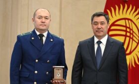 Садыр Жапаров выдвинул кандидатуру Асаналиева на должность генпрокурора КР