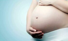 Врачи перечислили «опасные признаки», которые приведут к осложнению беременности