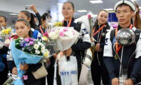 В Бишкек вернулась женская сборная Кыргызстана (U-20), которая выиграла зональный чемпионат Азии