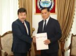 Новый посол России Сергей Вакунов вручил  верительные грамоты в МИД КР