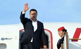 Садыр Жапаров вылетел с рабочим визитом в Азербайджан. Состав делегации