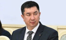 Министр транспорта Тилек Текебаев назначен полномочным представителем президента в Жалал-Абадской области 