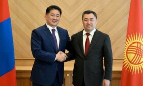Садыр Жапаров встретился с президентом Монголии Ухнаагийном Хурэлсухом