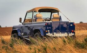 Рестомод Land Rover Defender от Kingsley Re-Engineered: деревенский шик с мотором V8