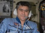 Президент Садыр Жапаров поздравил космонавта, Героя КР Салижана Шарипова с 60-летним юбилеем 