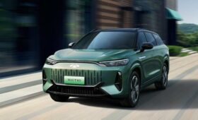 Chery показала большой седан Fulwin E05 в новом стиле