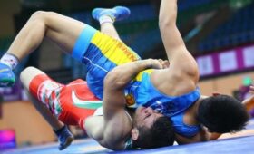 Сборная Кыргызстана по борьбе выступит на чемпионате мира среди юношей в Иордании