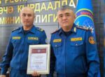 Кабмин вручил 67 спасателям МЧС благодарственные письма за ликвидацию последствий селей