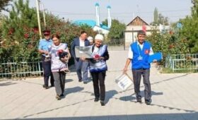 В Сузакском одномандатном избирательном округе проходит голосование вне помещения