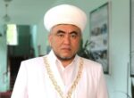 Экс-муфтий Кыргызстана получил высшую награду Египта за вклад в религию
