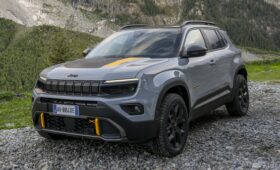 Jeep Avenger 4xe обзавёлся ценником и спецверсией The North Face Edition