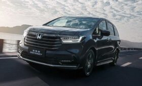 Honda Odyssey привезли в Россию, цена минивэна известна